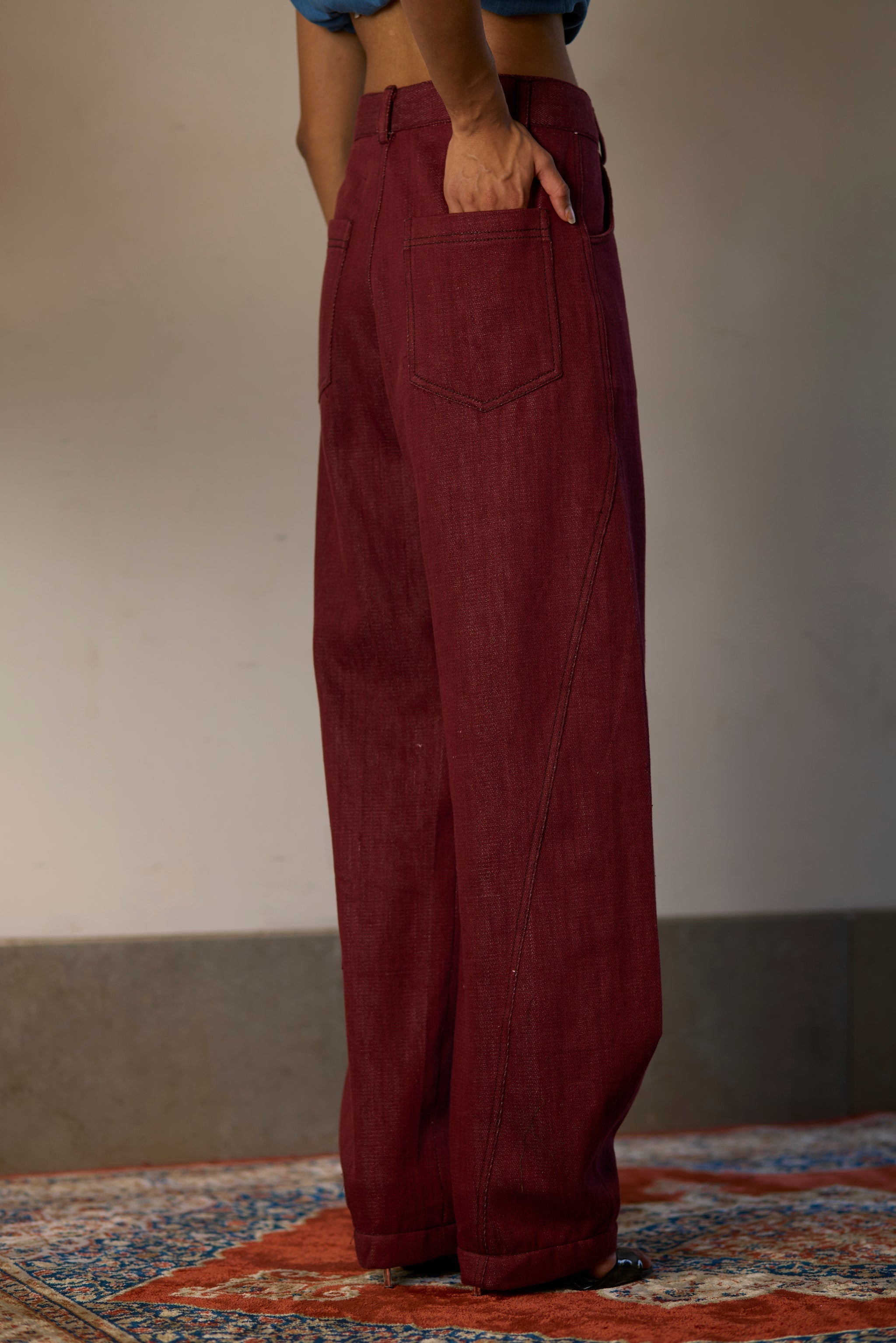 Gulnar Barrel Jeans